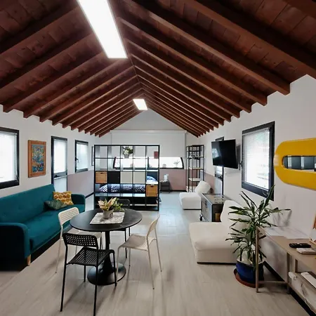 アパート Charming Loft 15m To ヴェネツィア
