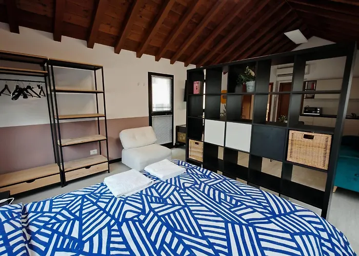Charming Loft 15m To Venice *