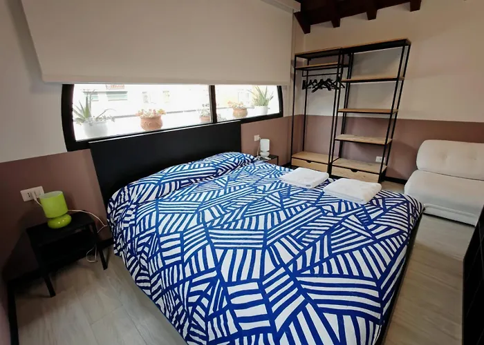 Charming Loft 15m To Venice 아파트 메스트레