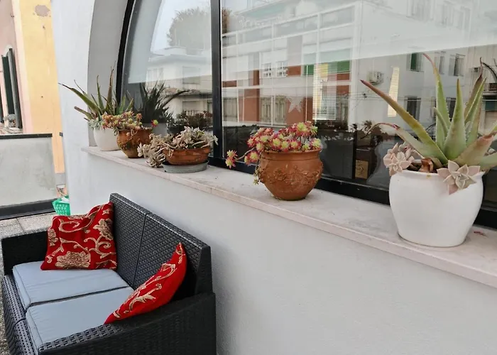 Charming Loft 15m To Venice شقة